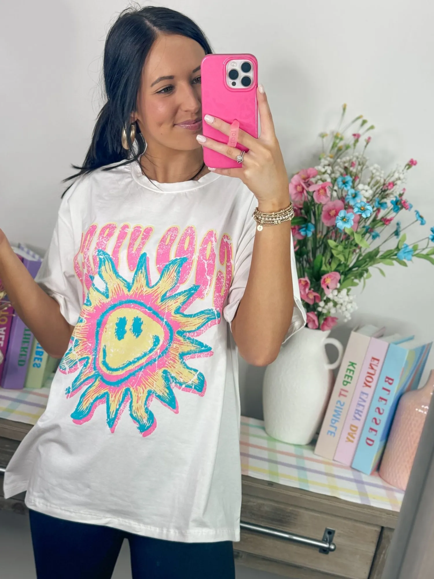 Good Vibes Sunshine Graphic Tee "Ivory"<Allie Lynn's Boutique New