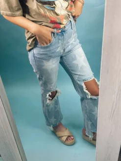 High Rise Star Printed Straight Crop Jeans<Allie Lynn's Boutique New