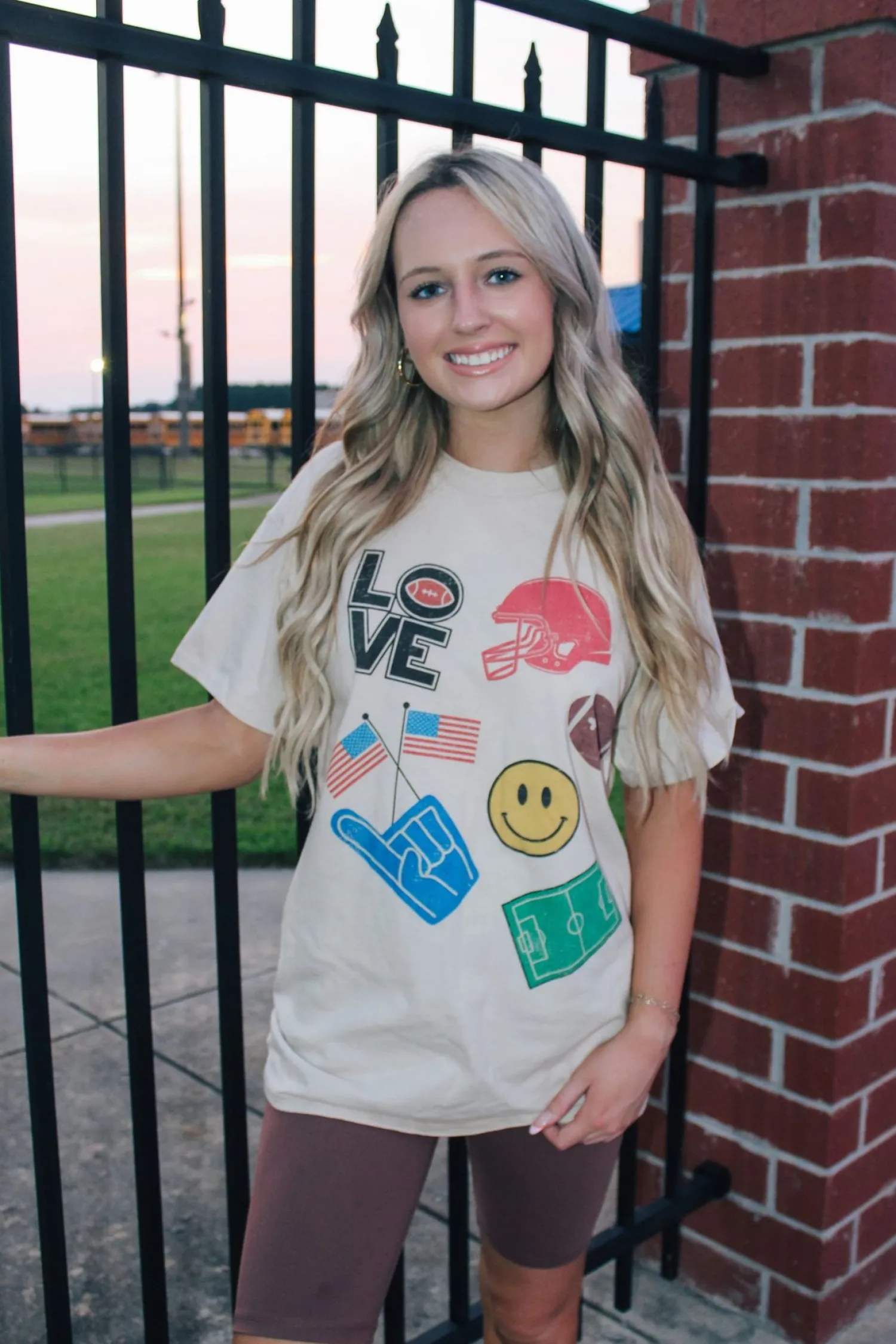 Love Football Season Overiszed Graphic Tee<Allie Lynn's Boutique Sale