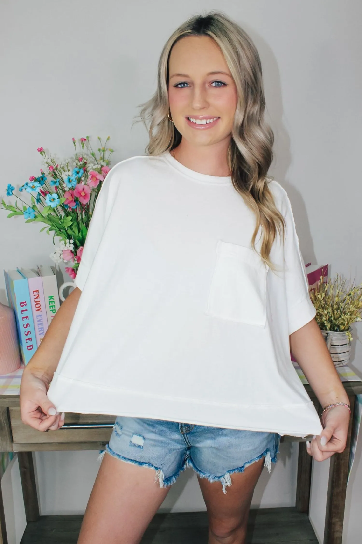 Oversized Washed Crop Top "White"<Allie Lynn's Boutique Outlet