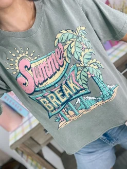 Summer Break Cropped Graphic Tee<Allie Lynn's Boutique Discount